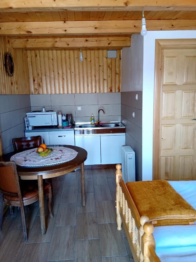 זבליאק Studio Apartment Pitomine מראה חיצוני תמונה